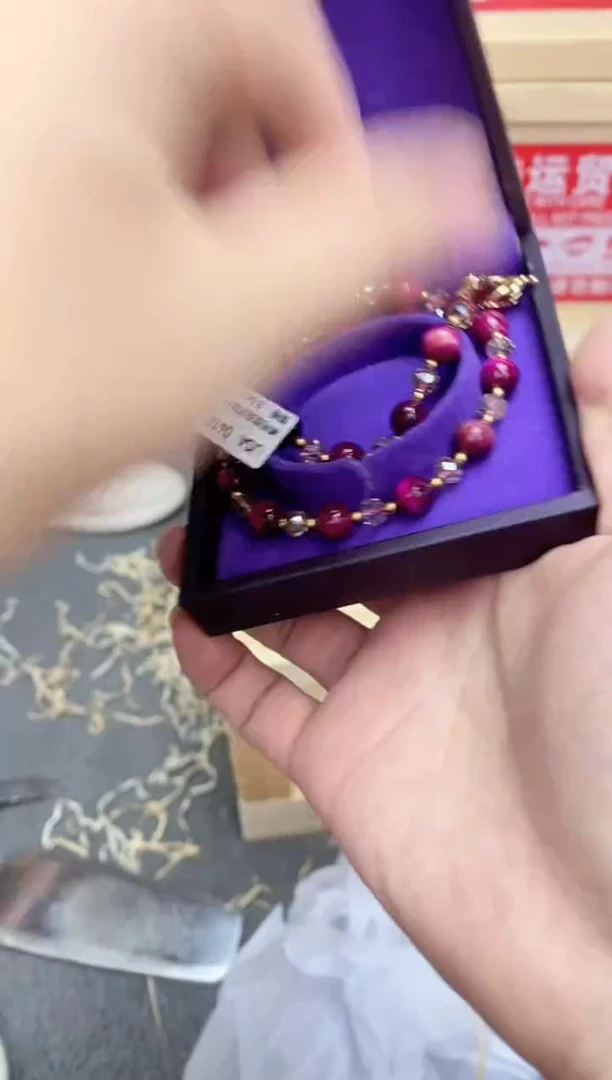 精选闪购手串搭配无礼盒