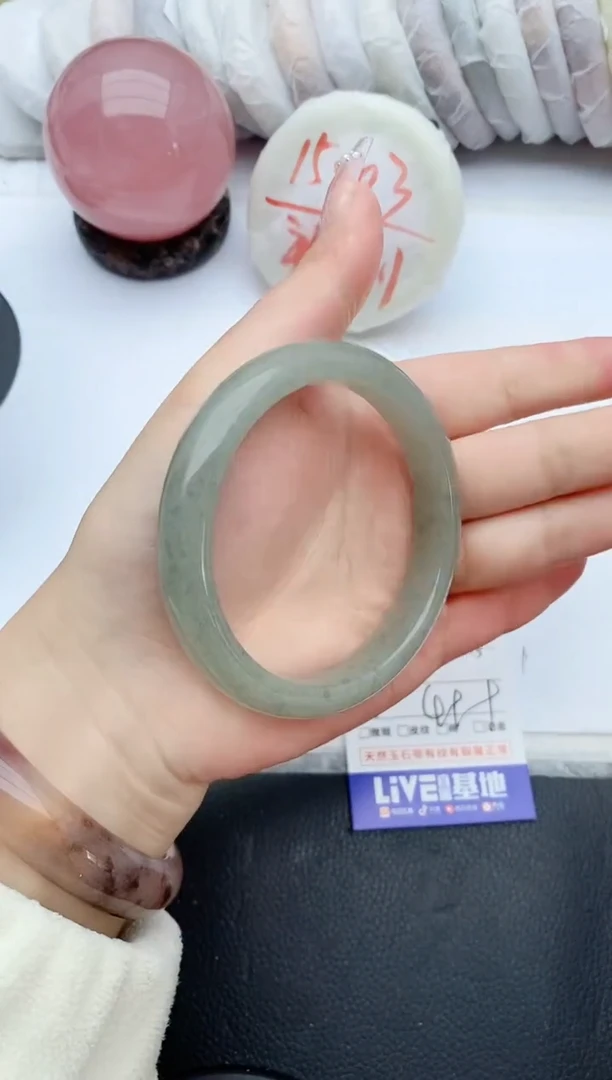 【闪购商品】石英质玉手镯未镶嵌G283+60/61