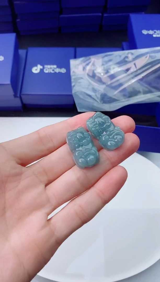 【闪购商品】翡翠颈饰未镶嵌多样性发货随机一件发货