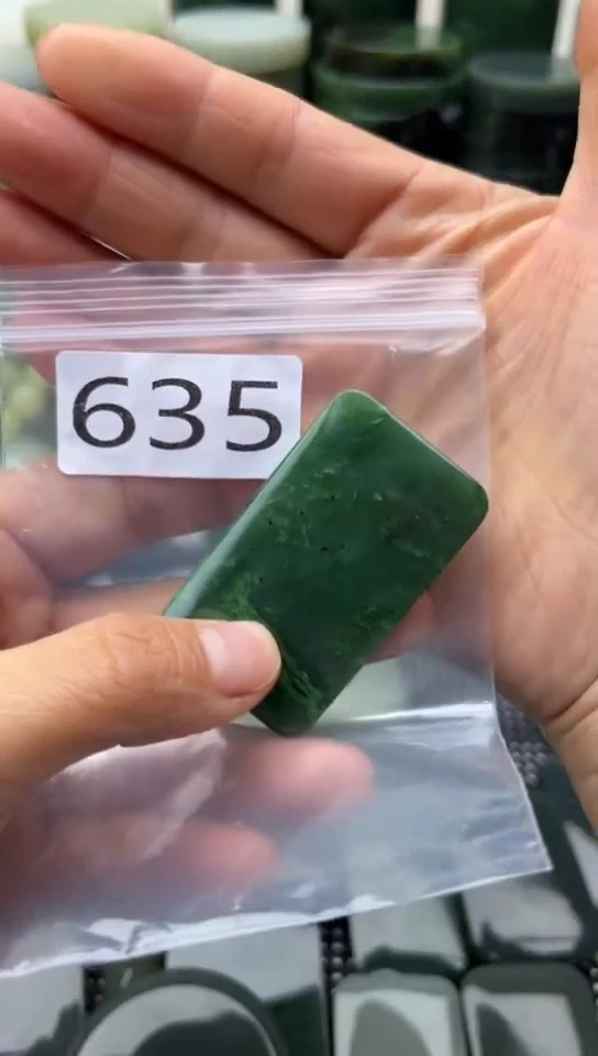 未镶嵌和田玉珠宝半成品牌子