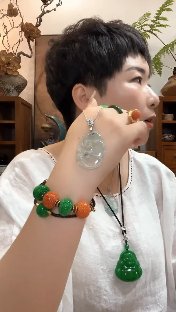 吊坠(赠链)合金翡翠067