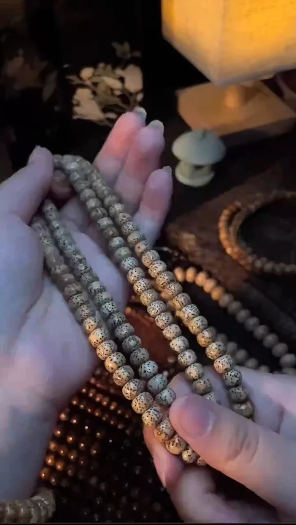 吊坠星月菩提精工级陈籽新桶8*6长串（B）