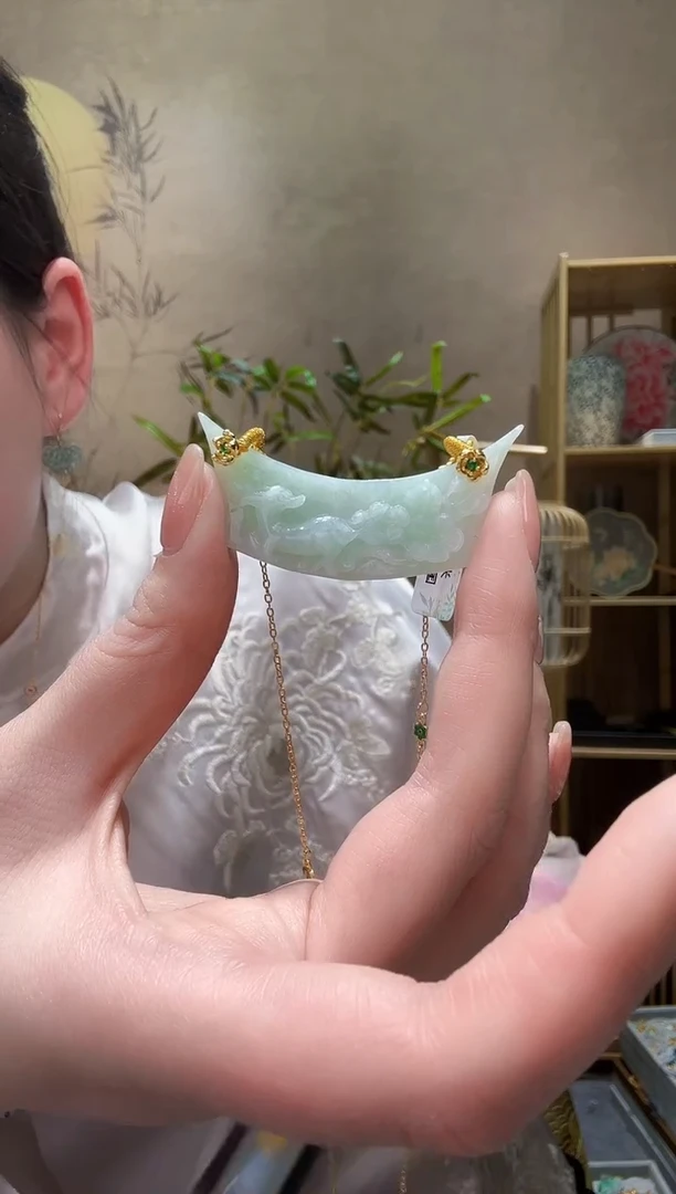 【闪购商品】翡翠颈饰未镶嵌吊坠