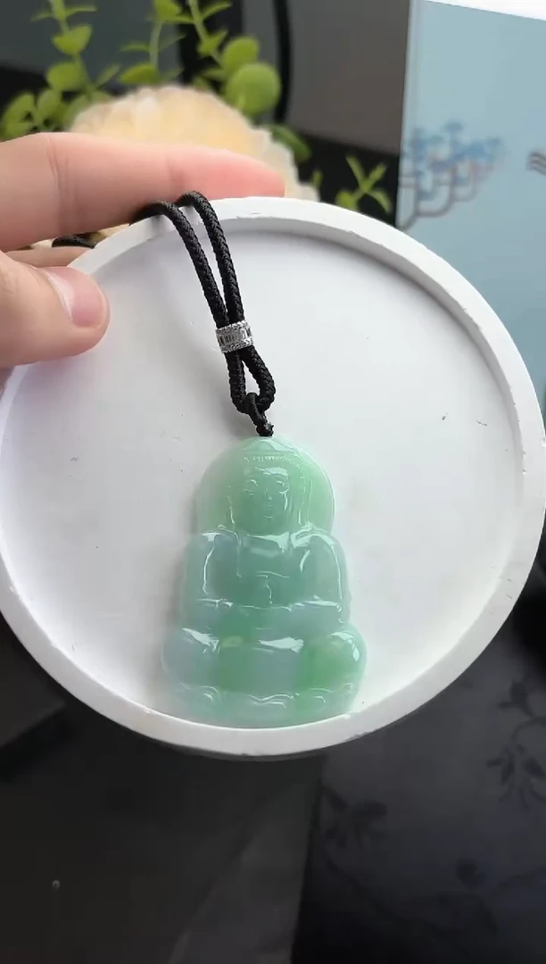 【闪购商品】翡翠颈饰未镶嵌观音