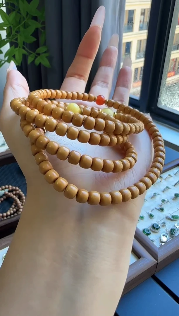 天然辰砂橄榄核手链