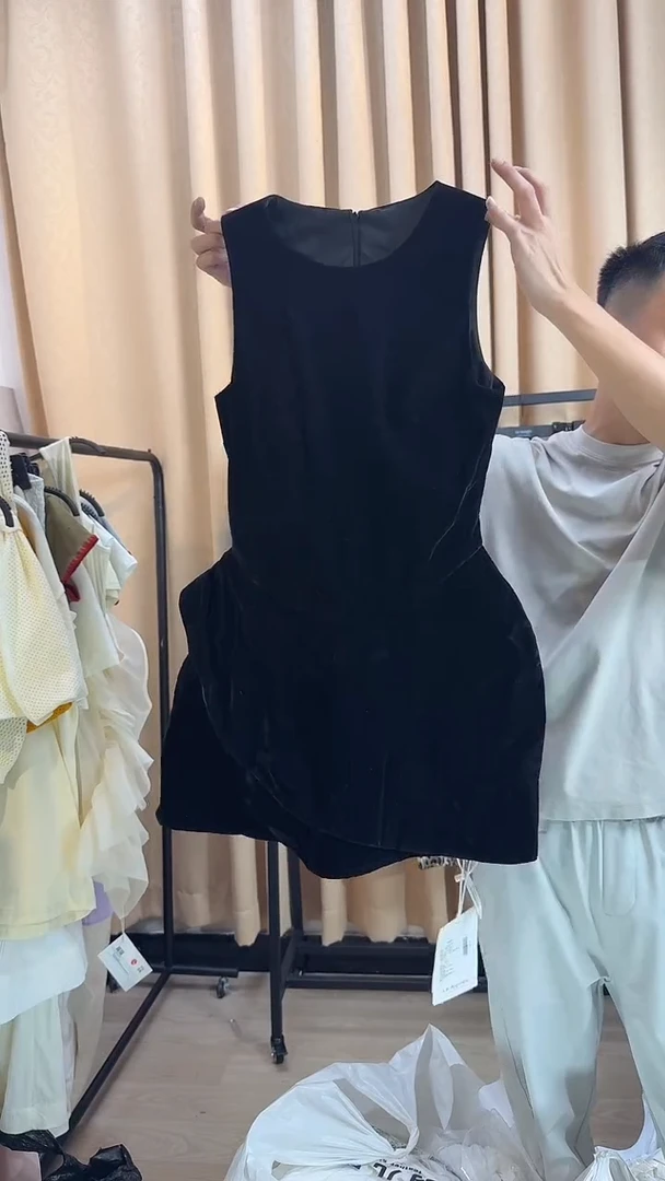 背带款美美样衣 黑丝绒背心裙S