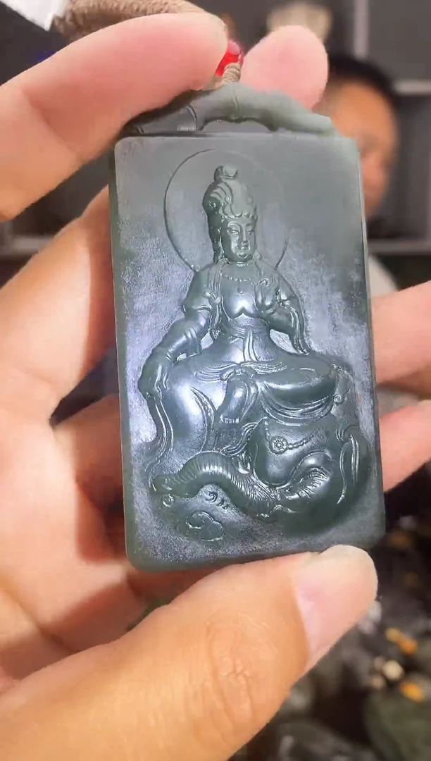 和田玉未镶嵌颈饰1