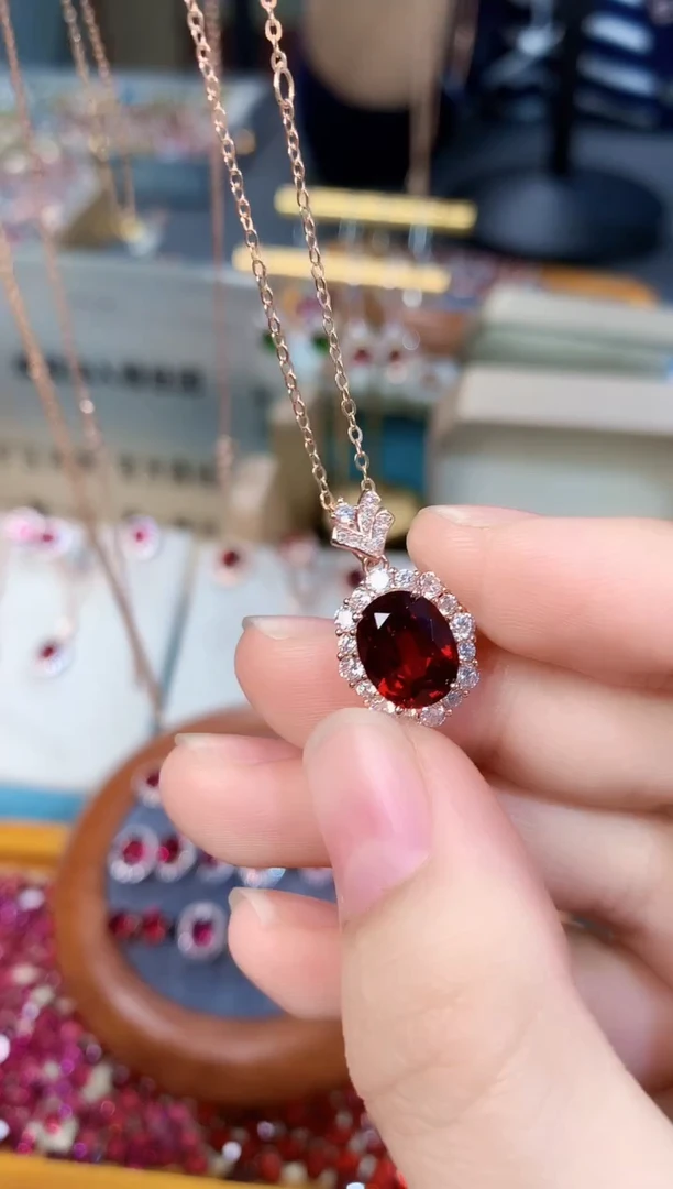 【闪购商品】石榴石吊坠银S925镶嵌天然