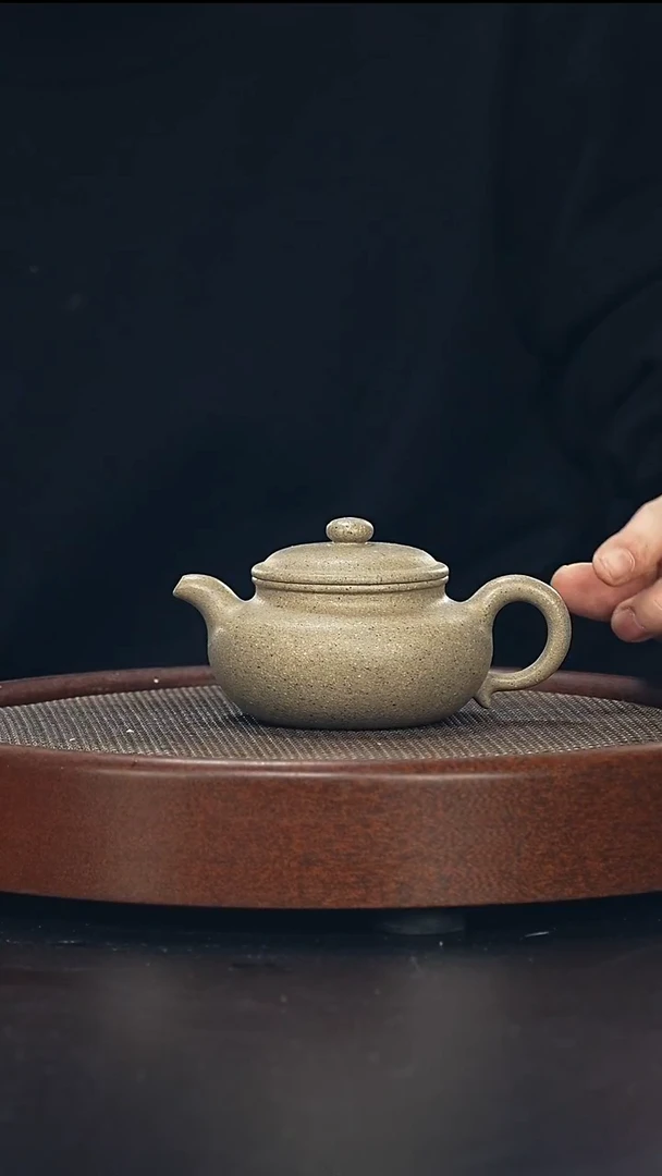 茶壶紫砂仿古-黑段-全手工无添加-190cc（完美品）