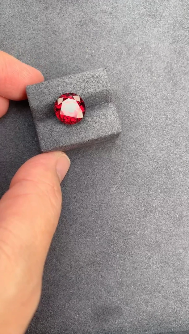 【闪购商品】石榴石裸石未镶嵌6ct镁铝榴石