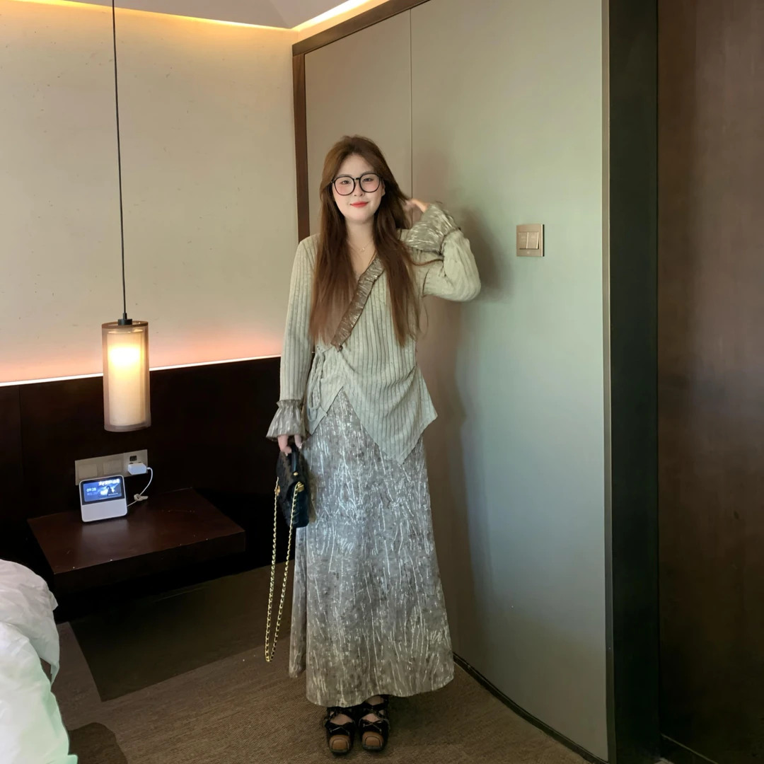 盈盈&南岛风大码女装设计感小衫秋季胖mm显瘦鱼尾半裙套装ZYY2154