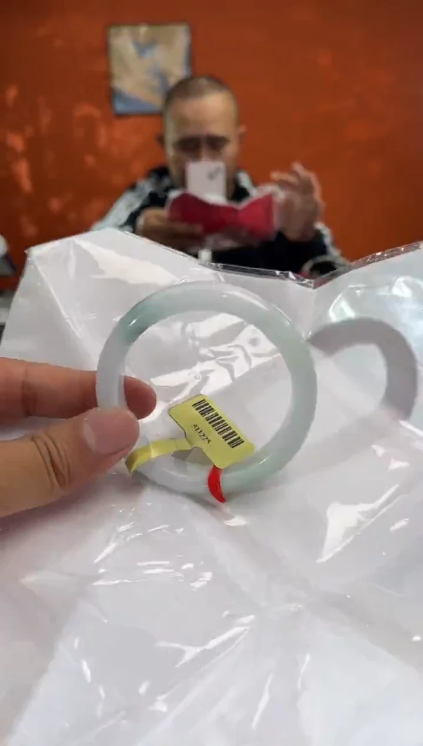 未镶嵌手镯翡翠6  55