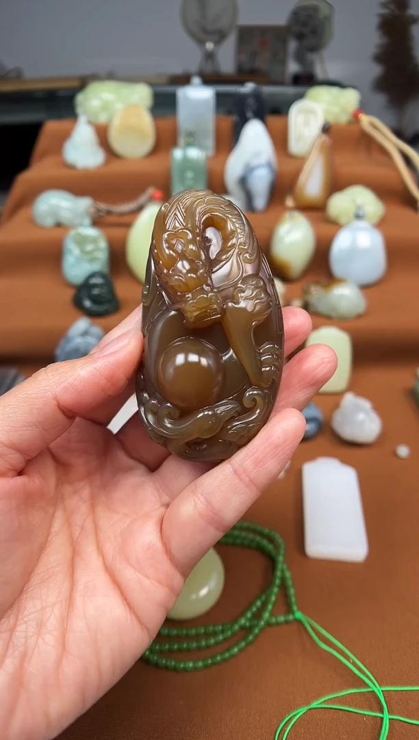 颈饰未镶嵌和田玉总****天龙