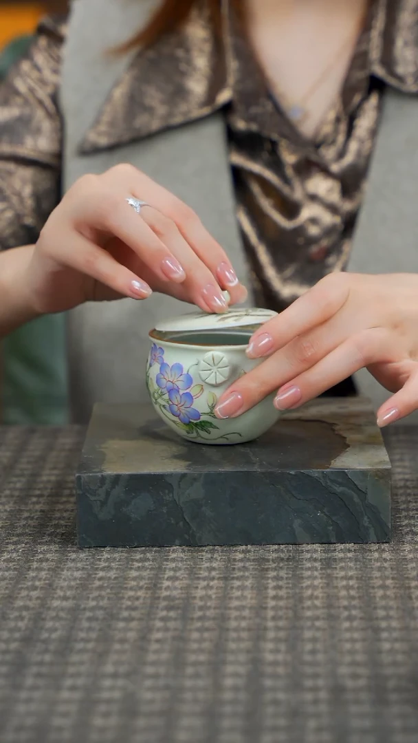 11留器茶斋高货瓷器@@YG0504