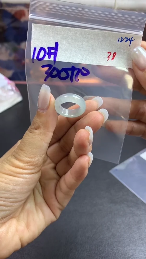 未镶嵌定制翡翠毛货需精细抛光拍一发一