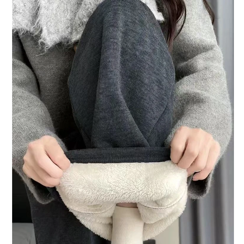 白色羊羔绒女秋冬季2024新款加绒加厚高腰直筒软糯阔腿裤子