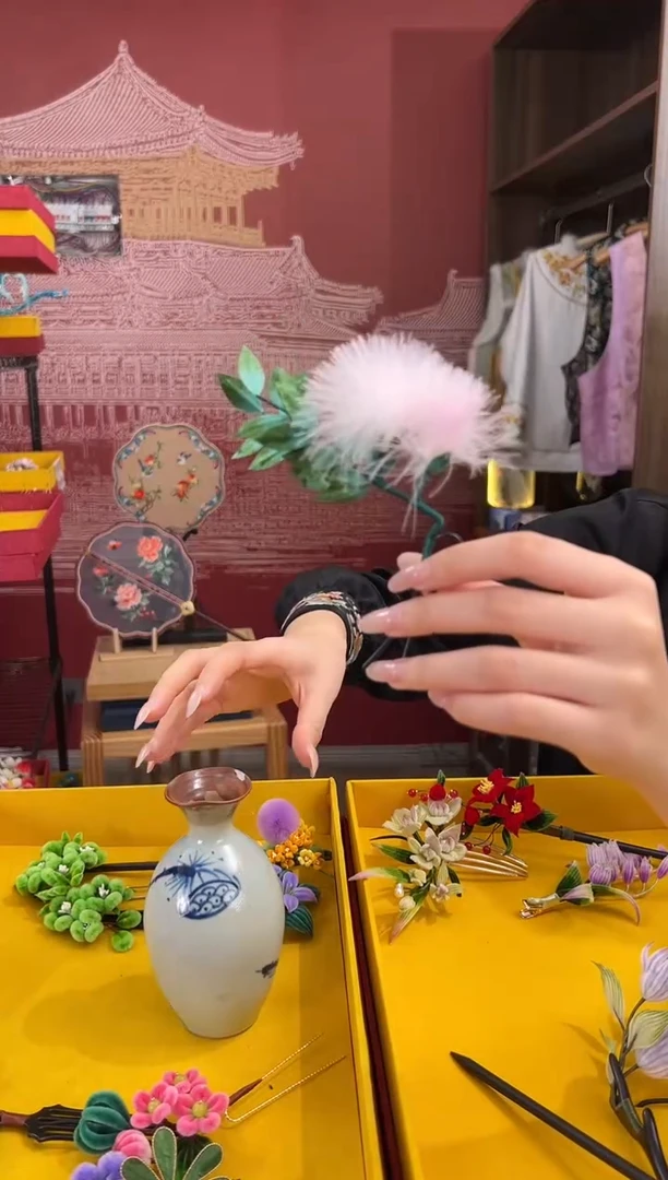 【闪购商品】刺绣非遗绒花（发饰）