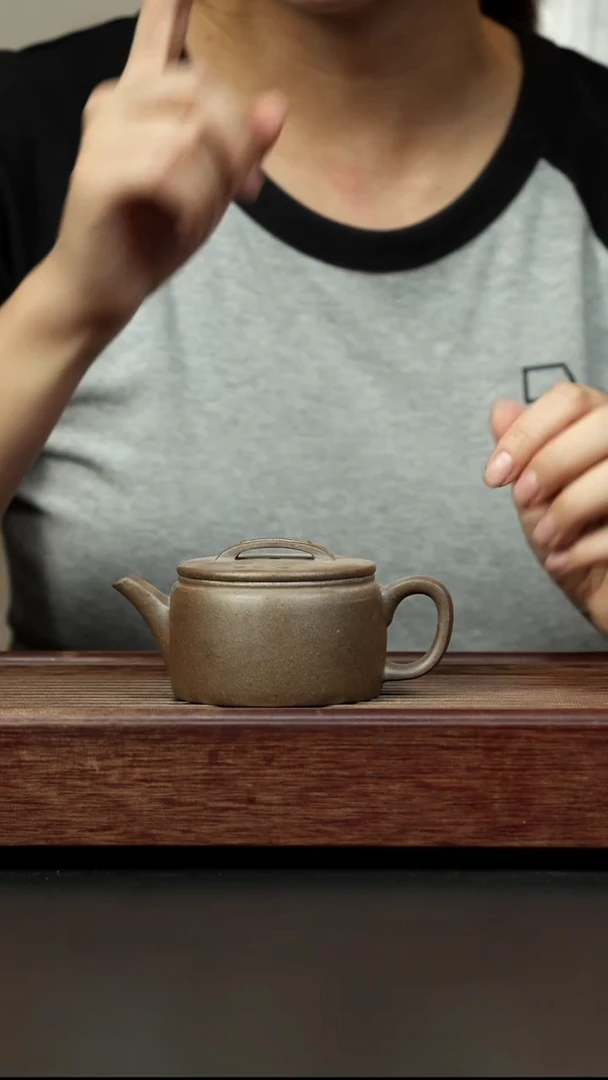 紫砂茶壶百年岩中泥 窑变色汉瓦孤品