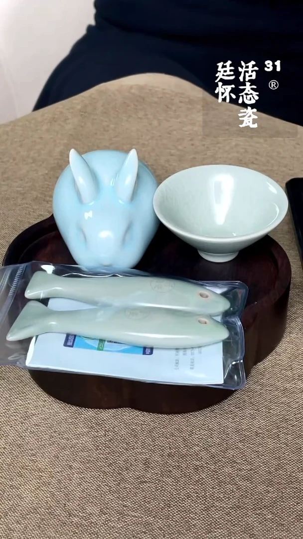 摆件瓷廷怀窑天青萌兔茶宠赠送卵青小斗笠杯