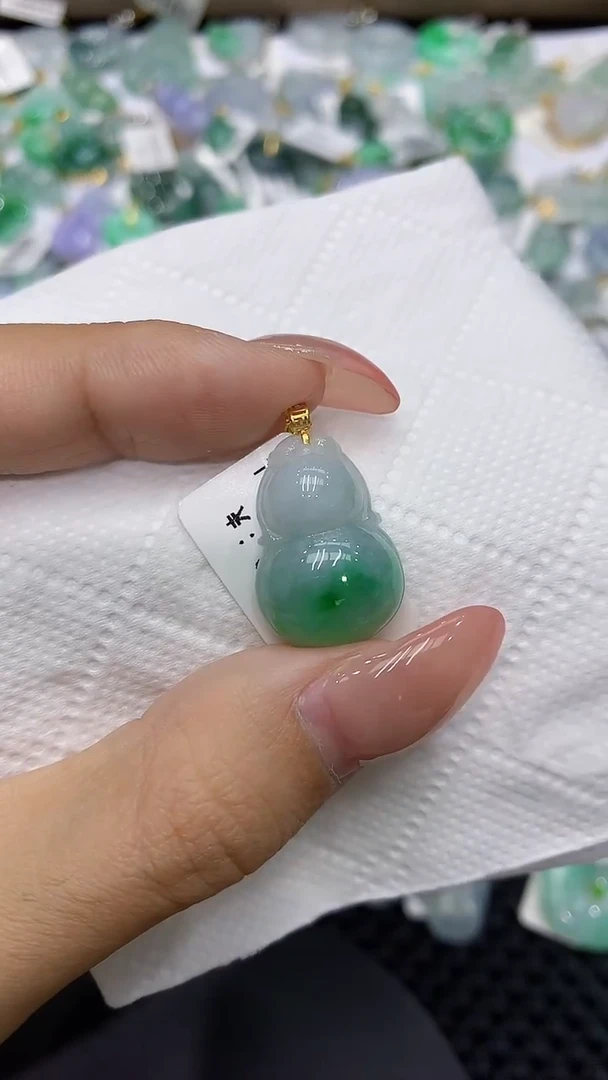 颈饰18K金镶嵌翡翠11111111