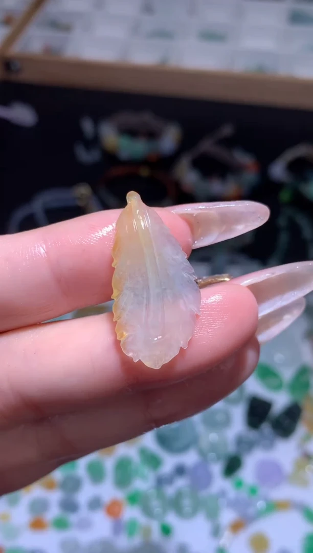 未镶嵌定制翡翠羽毛