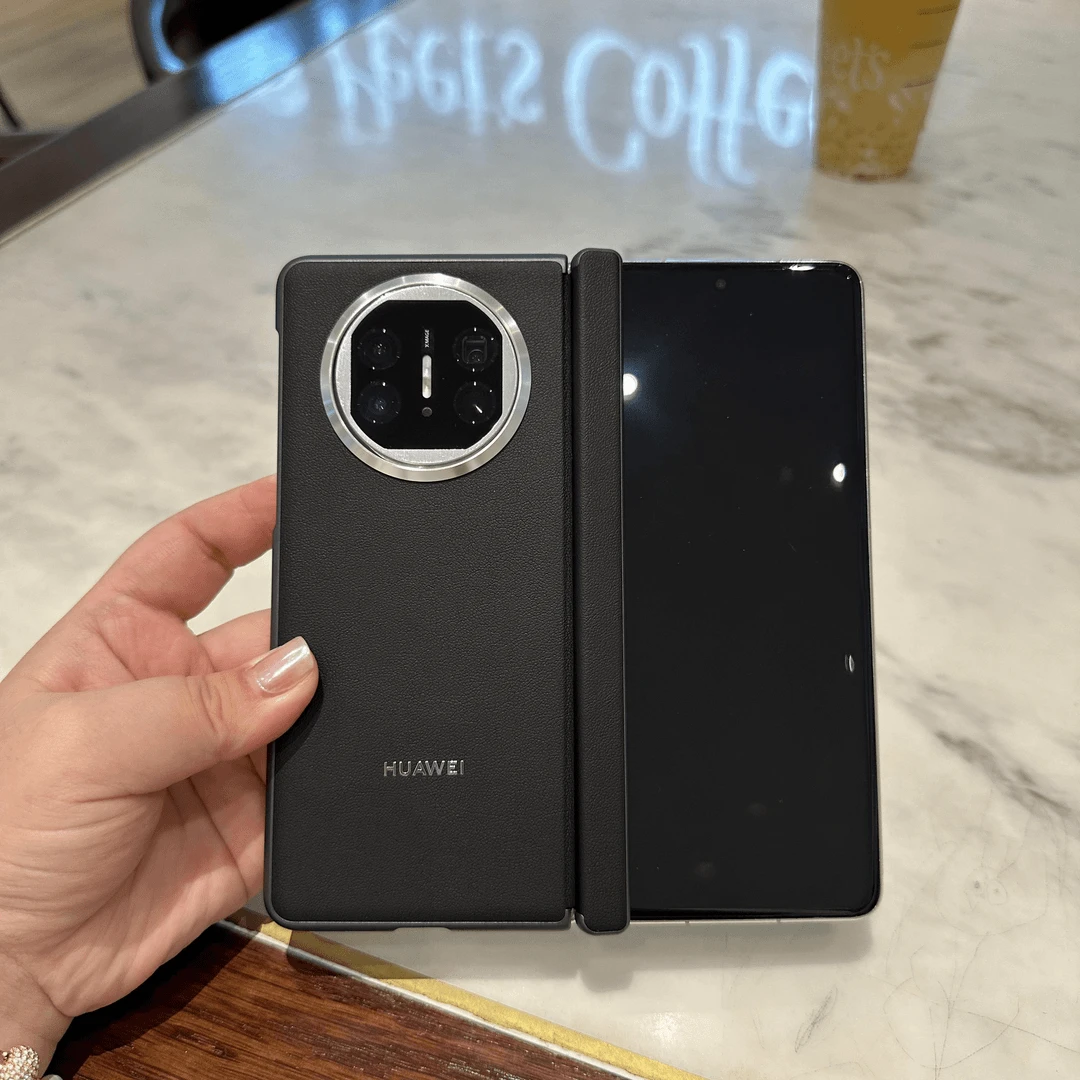 适用华为x5手机壳真皮磁吸中轴保护壳华为Matex6手机壳全包黑色