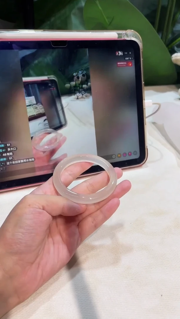 玛瑙/玉髓手镯未镶嵌51.2鉴赏期48小时