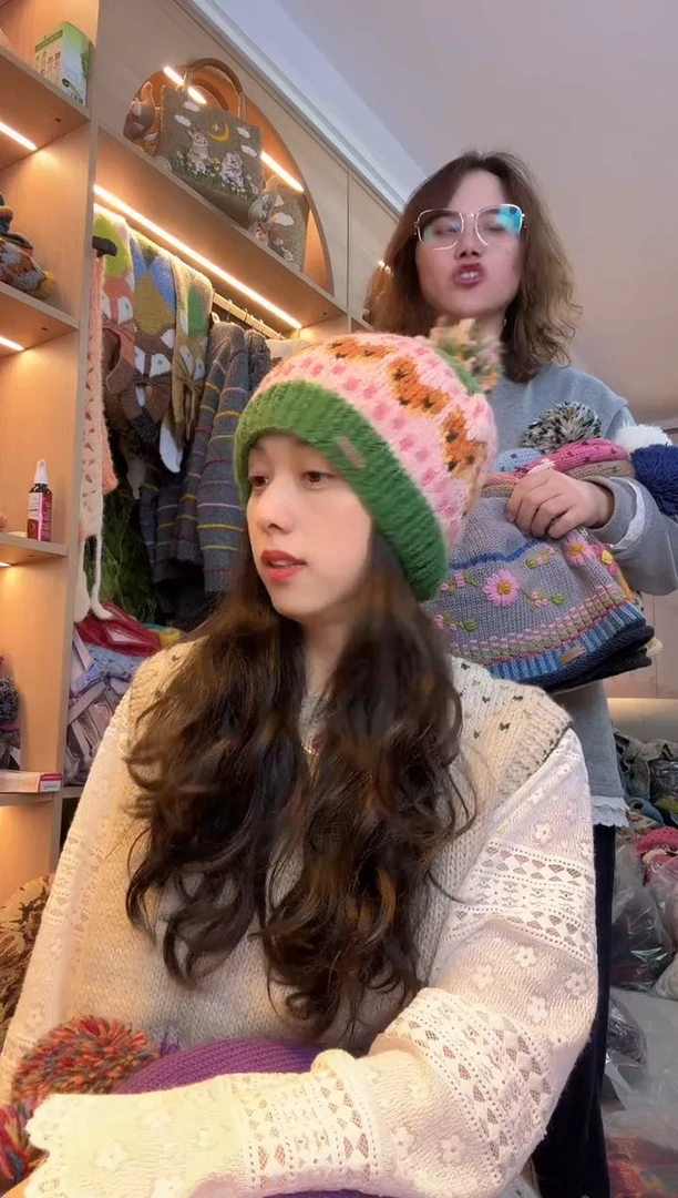 羊毛百羊毛粉绿狐狸单球帽