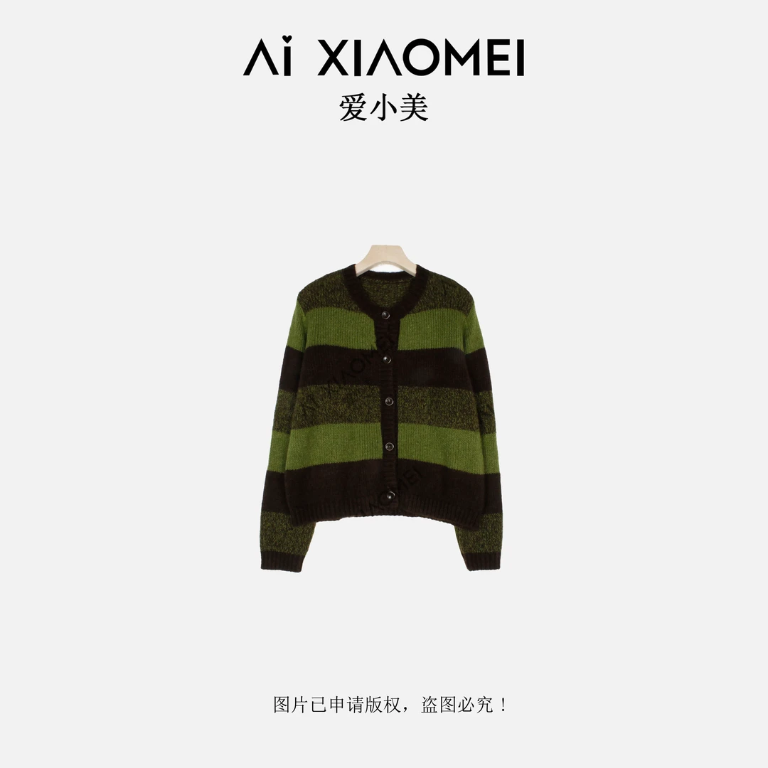 Aixiaomei/爱小美圆领单排扣撞色条纹慵懒宽松针织开衫SY-2955