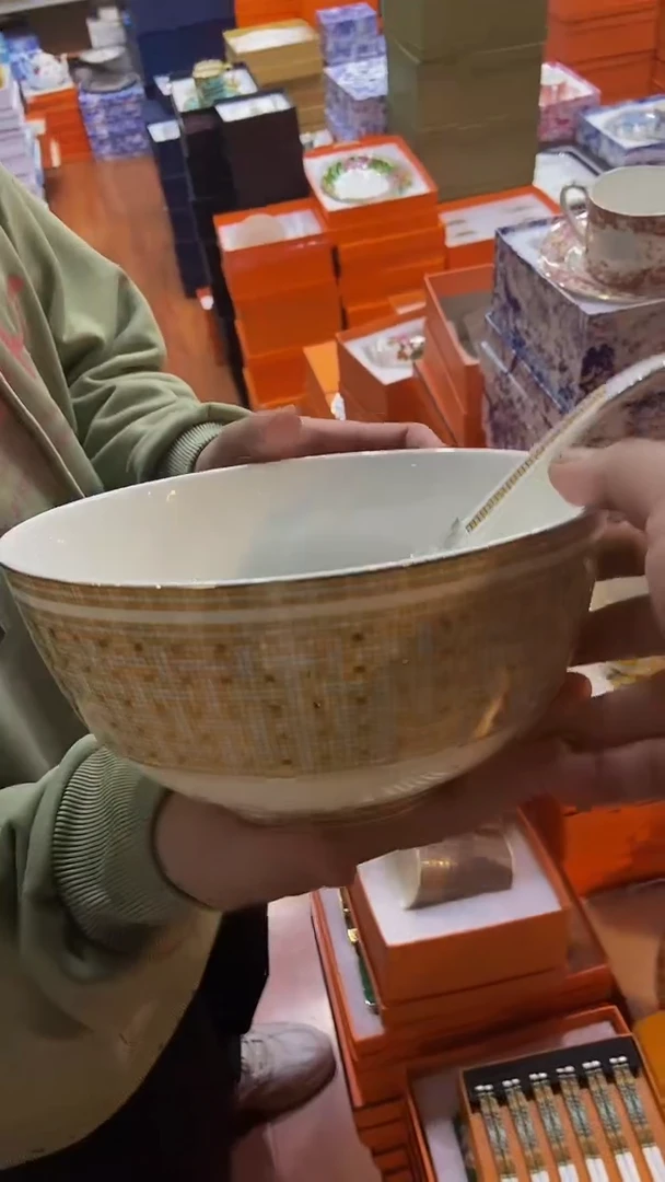 【闪购商品】鸿辉家品牌瓷器，京东包邮！