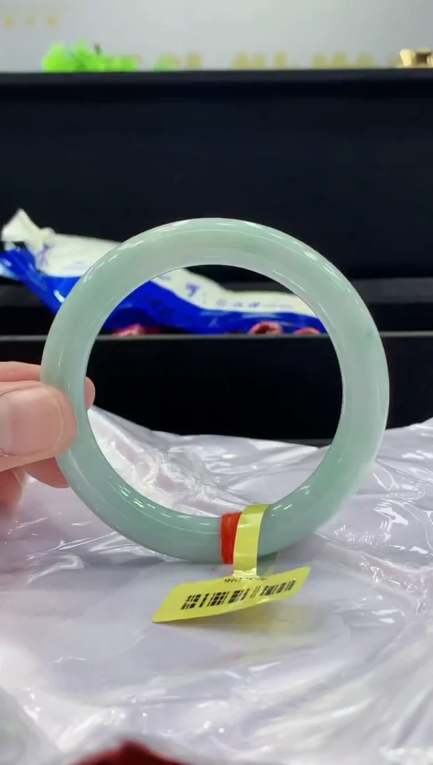 未镶嵌手镯翡翠翡翠手镯