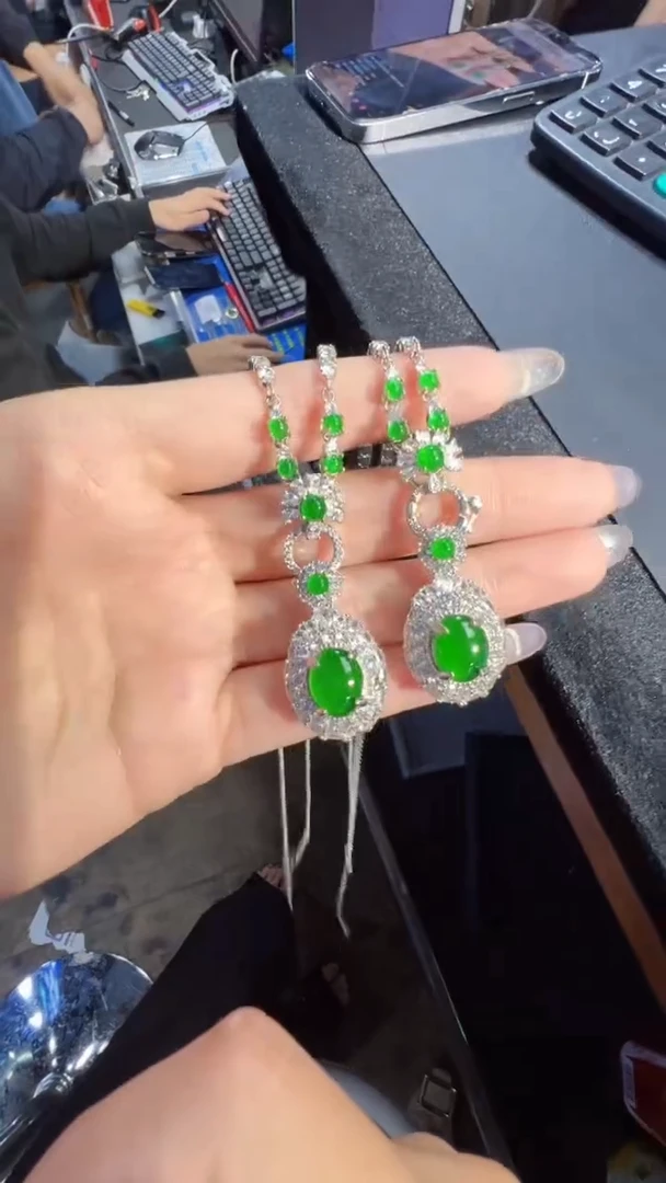 定制翡翠未镶嵌挂件商品多样性发货1