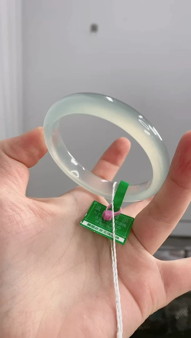 【闪购商品】玛瑙/玉髓手镯未镶嵌52圈