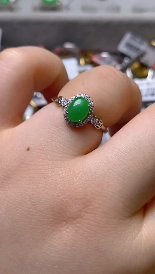 银S925镶嵌戒指翡翠百内无证书