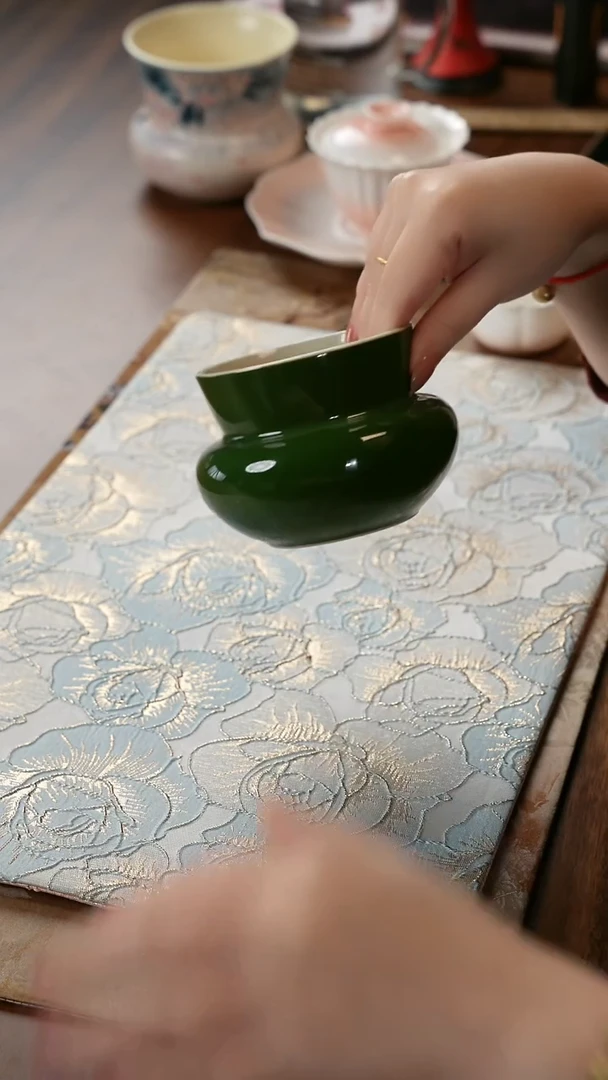 青云茶斋陶瓷茶具绿色建水