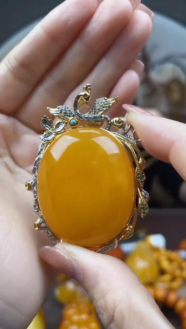 【闪购商品】琥珀裸石未镶嵌首饰 假1赔4（多样性发货1件