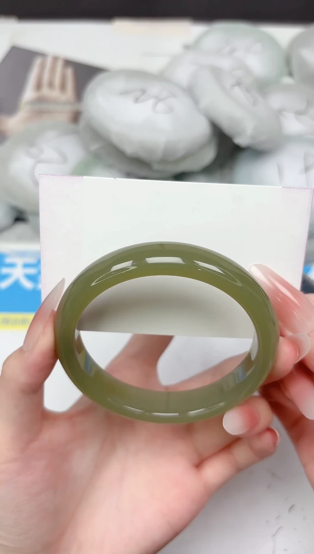 未镶嵌手镯石英质玉232-59.4