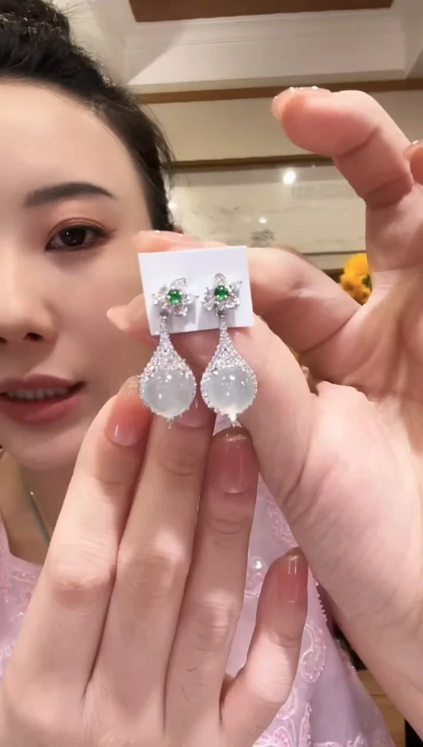 翡翠银S925镶嵌颈饰国风