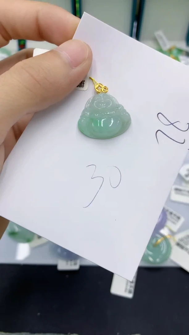 翡翠未镶嵌颈饰翡翠