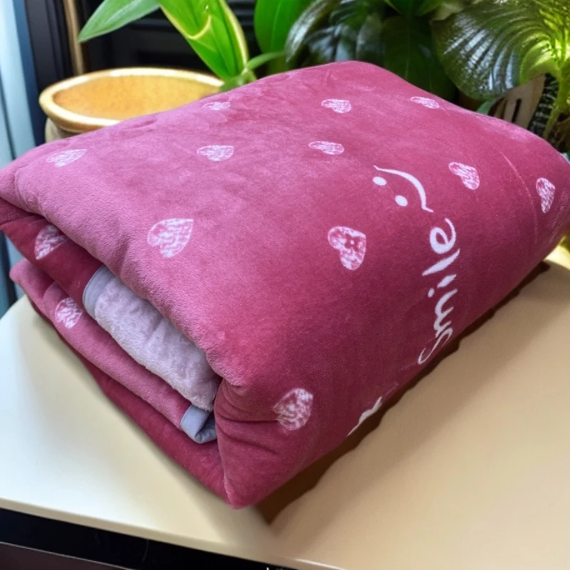 200粉笑脸绗缝被子抽丝瑕疵看清再拍