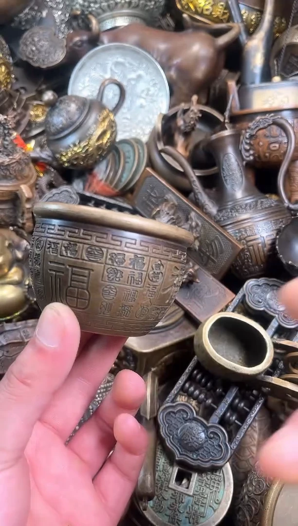 精美铜器点击下单