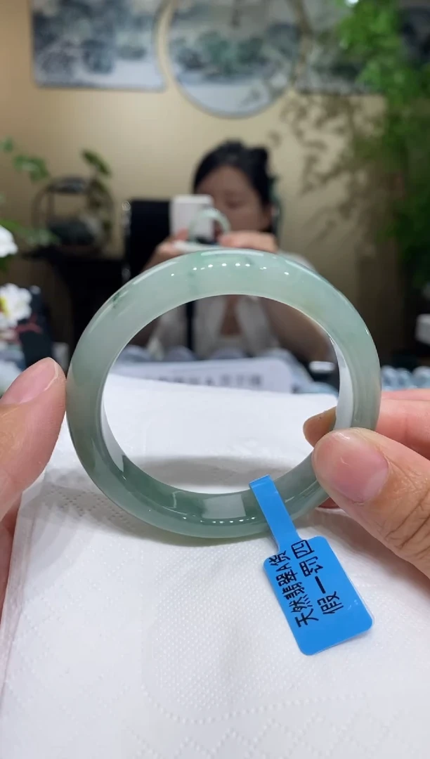 翡翠手镯未镶嵌圈口53-54