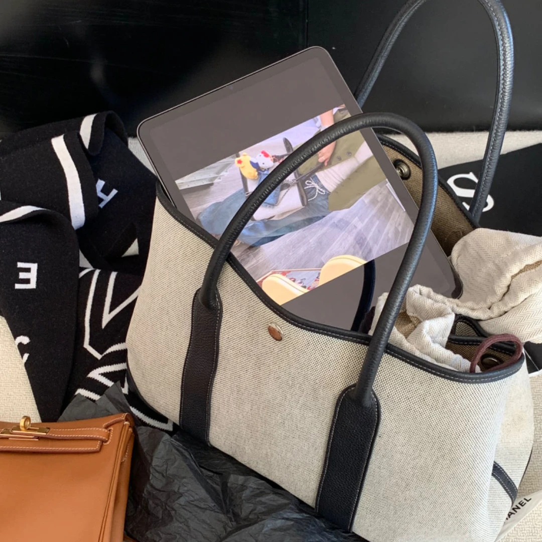 95新 Hermes/爱马仕 展会外场！熊猫拼色帆布花园36包