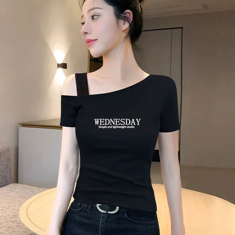 女装洋气短袖T恤夏季欧若风正肩显瘦上衣高级感通勤斜肩露肩百搭