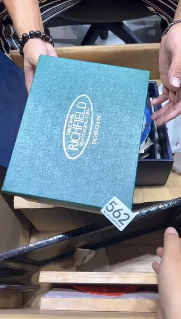 瓷片浄562.........