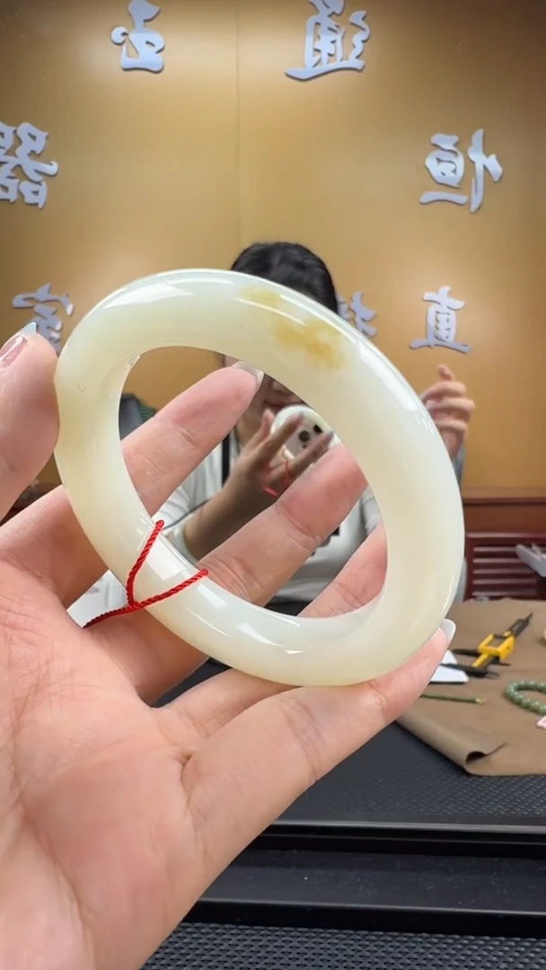 颈饰未镶嵌和田玉手镯57-58