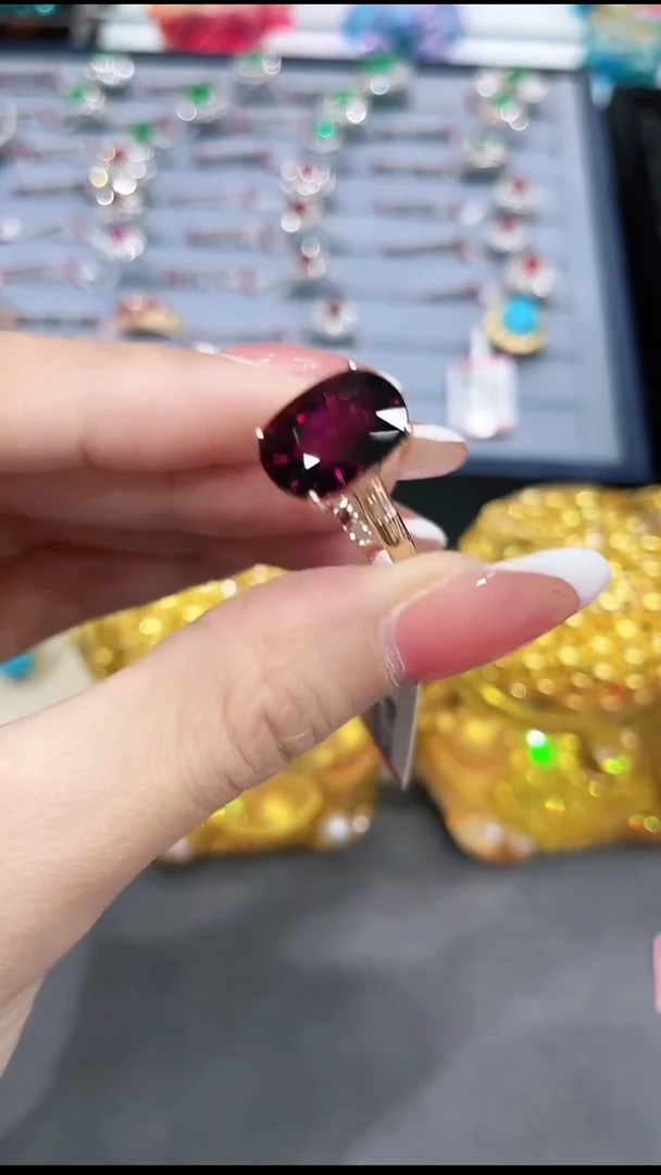 戒指18K金镶嵌碧玺214124