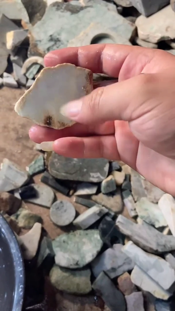 配石翡翠翡翠边角料未加工78