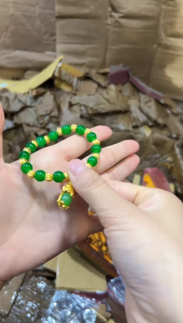 檀香木手串/手链手串/手链绿水晶