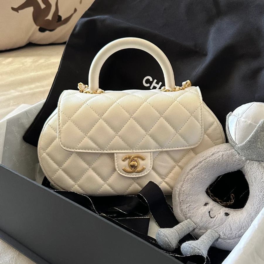 99新 Chanel/香奈儿 cf白色珠光云朵包/AM5984